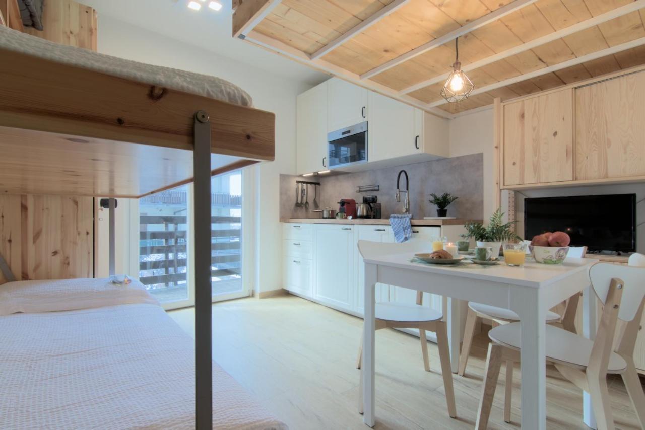 アプリーカCasa Pino- Loft Con Giardino Magnoltaアパートメント エクステリア 写真